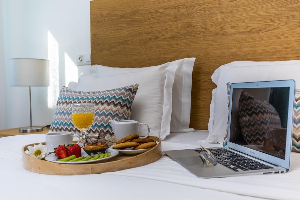Aparthotel Hello Villas
